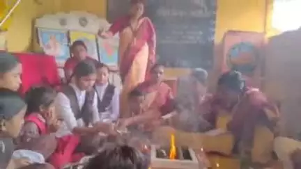 तिल्दा: तिल्दा के सरस्वती शिशु मंदिर में अग्निहोत्र यज्ञ के बाद शाला प्रवेशोत्सव हर्षोल्लास के साथ संपन्न