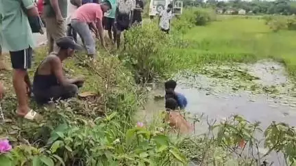 নাজিৰা: গেলেকী আৰক্ষীৰ বৃহৎ সফলতা,অএনজিচিৰ  চুৰি সামগ্ৰী  মিছাজানৰ এটা পুখুৰীত উদ্ধাৰ কৰে