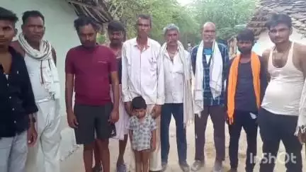 नरैनी: सढ़ा गांव के अंश गर्रेही मे पानी की समस्या से जूझ रहे लोग, लोगों को हो रही परेशानी#Jansamasya