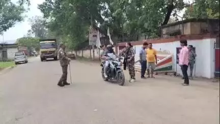 लोहरदगा: लोहरदगा एसपी के आदेश पर सड़क सुरक्षा व अपराध नियंत्रण के लिए वाहन चेकिंग अभियान चलाया गया