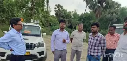 महुआ: महुआ में बाया नदी के उड़ाही कार्य का अपर समाहर्ता एवं अनुमंडल पदाधिकारी द्वारा संयुक्त निरीक्षण