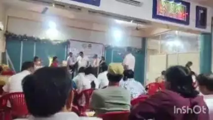 बारां: कोटा रोड स्थित निजी होटल में रक्तदाता समाजसेवी दुर्गाप्रसाद प्रजापति को अंतरराष्ट्रीय गौरव पुरस्कार से किया गया सम्मानित