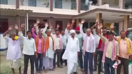 जगदीशपुर: जगदीशपुर के हाट पोखर गांव में किसान का अनाज लेकर पैसा नहीं देने का मामला पहुंचा एसडीएम के पास