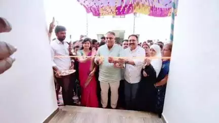 ಶಿಗ್ಗಾಂವ: ಪಟ್ಟಣದಲ್ಲಿ 156 ಪಲಾನುಭವಿಗಳಿಗೆ ಜಿ+1ಮನೆಗಳನ್ನ ಹಸ್ತಾಂತರಿಸಿದ ಶಾಸಕ ಪಠಾಣ್