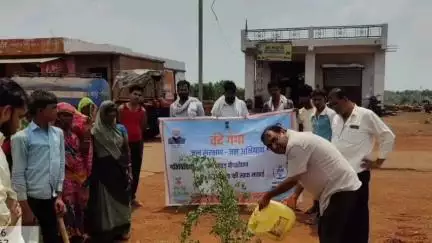 किशनगंज: वंदे गंगा जल संरक्षण जन अभियान के अंतर्गत पीडब्ल्यूडी किशनगंज शाहाबाद खंड में किया गया वृक्षारोपण