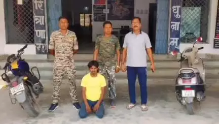 लैलूंगा: आमपाली में शादी घर में मारपीट, युवक पर जानलेवा हमला करने वाले आरोपी गिरफ्तार, हथियार बरामद