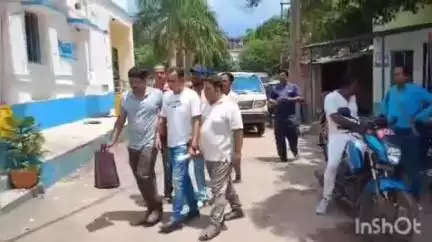 বনগাঁ: সামাজিক মাধ্যমে প্রধানমন্ত্রী নরেন্দ্র মোদির উদ্দেশ্যে কুরুচিকর মন্তব্য, বনগাঁর গোপালনগরের ব্যক্তির বিরুদ্ধে অভিযোগ