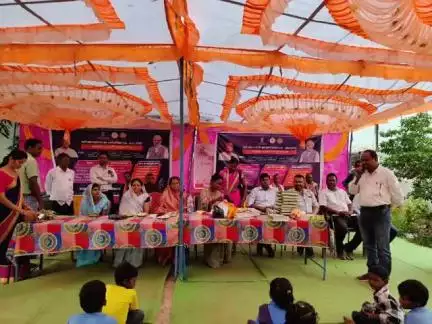 फरसाबहार: सिंगीबहार में धरती आबा शिविर में शाला प्रवेशोत्सव का भव्य आयोजन
