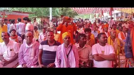 बड़हरिया: यमुनागढ़ में केंद्रीय मंत्री के पहुंचते ही कार्यकर्ताओं ने किया भव्य स्वागत