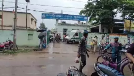 ରାୟଗଡା: ଗୁଡ଼ାରୀ ସହର ନିକଟ ବଜ୍ରପାତରେ ଶିକାର ହୋଇଥିବା ୨ମହିଳା ଙ୍କ ଚିକିତ୍ସା ଅବସ୍ଥାରେ ଗୁଣପୁର ମେଡ଼ିକାଲ ରେ ମୃତ୍ୟୁ ,ଜଣେ ଆହାତ