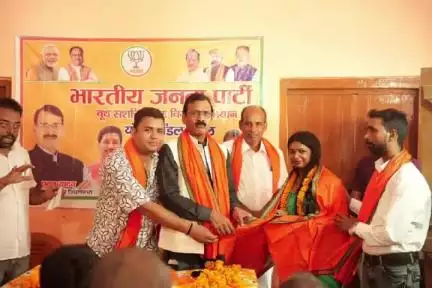 सनहौला: विधायक पवन यादव ने पक्की सराय पेट्रोल पंप के पास पीसीसी सड़क निर्माण कार्य का किया शिलान्यास