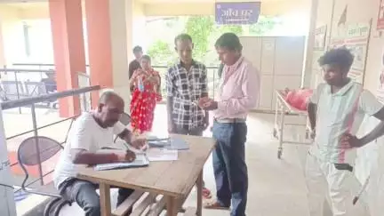 दुमका: शहर के दुधानी टावर चौक के पास टोटो दुर्घटनाग्रस्त, PJMCH में इलाज के दौरान चालक की मौत