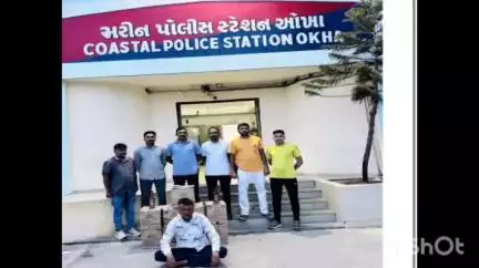 ખંભાળિયા: દ્વારકા જિલ્લાના મીઠાપુર અને ઓખા વિસ્તારમાંથી એલસીબીએ રેડ કરી વિદેશી દારૂનો જથ્થો ઝડપી પાડ્યો