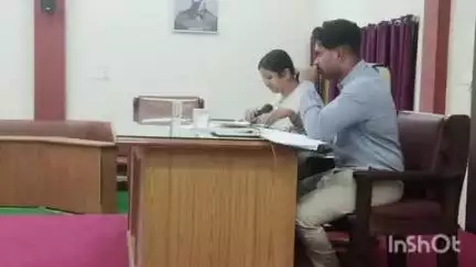 धमतरी: नगर निगम आयुक्त ने निगम सभा कक्ष में ठेकेदारों की बैठक ली, बरसात पूर्व निर्माण कार्य में तेजी लाने के दिए निर्देश
