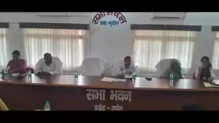 सुपौल: जिलाधिकारी, सुपौल के नेतृत्व में बाढ़ पूर्व तैयारियों की समीक्षा हेतु सुपौल प्रखंड में महत्वपूर्ण बैठक आयोजित