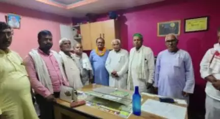 उजियारपुर: राम लोलिन राय बने उजियारपुर राजद के प्रखंड अध्यक्ष, लोगों ने दी बधाई