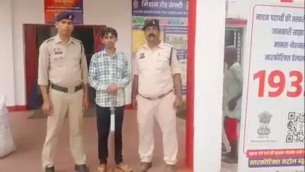 जांजगीर: तलवार नुमा हथियार रखकर लोगों को भयभीत करने वाले आरोपी को सिटी कोतवाली पुलिस ने धाराशिव मोड के पास से किया गिरफ्तार