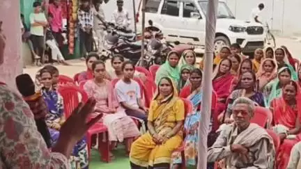 खैरागढ़ में बुजुर्गों के साथ दुर्व्यवहार पर विधिक जागरूकता कार्यक्रम आयोजित, 'बोझ नहीं, आशीर्वाद होते हैं बुजुर्ग'