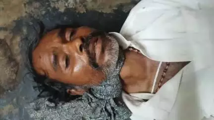 రాయదుర్గం: రాయంపల్లి గ్రామంలో ఉరివేసుకుని వ్యక్తి ఆత్మహత్య
