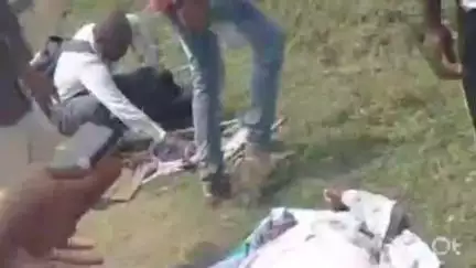 पारशिवनी: *जबलपुर बायपास रोड वरील बोर्डा टोलनाका जवळील डिवाईन रेस्टारेंट जवळ भरधाव कारच्या धडकेत,दुचाकी चालक गंभीर जख्मी*