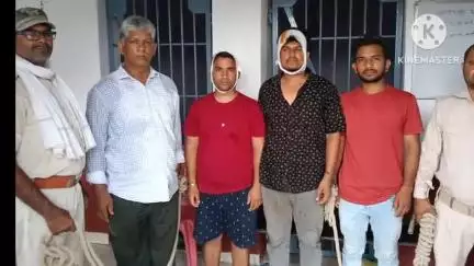पकरीबरावां: पकरीबरावां के एरूरी गांव में रविवार को हुए मारपीट के मामले में 6 आरोपियों को न्यायिक हिरासत में भेजा गया जेल