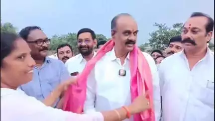 తాడేపల్లిగూడెం: గంగమ్మ తల్లి పూజ నిర్వహించి కాలువలను ప్రారంభించిన శాసనసభ్యులు బొలిశెట్టి శ్రీనివాస్