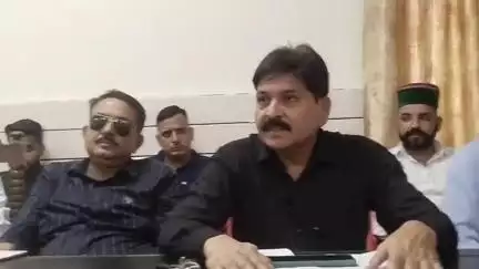 पांवटा साहिब: पावंटा साहिब के विश्राम गृह में कांग्रेस कार्यकर्ता असगर अली ने माजरा प्रकरण पर दिग्गज नेताओं से की चर्चा