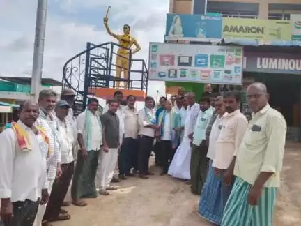 అలంపూర్: తెలంగాణ రాష్ట్ర ముఖ్యమంత్రి రజకులకు ఇచ్చిన హామీలను నెరవేర్చాలి;రజక సంఘం జిల్లా అధ్యక్షులు వెంకటేష్