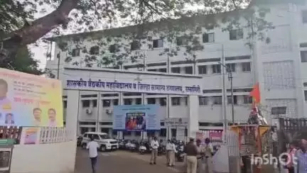 रत्नागिरी: टिके ग्रामपंचायतीजवळ इलेक्ट्रीक दुरुस्तीचे काम करणाऱ्या तरुणाला लागला विजेचा धक्का; उपचारासाठी जिल्हा रुग्णालयात दाखल