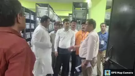 बेतिया: अंचल कार्यालय, पश्चिम चंपारण जिले में ईवीएम/वीवीपैट की प्रथम स्तर की जांच सफलतापूर्वक पूर्ण