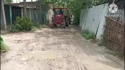 রায়গঞ্জ: বিপ্রডাঙির রাস্তা বেহাল, সমস্যায় এলাকাবাসী, ব্যবস্থা গ্রহনের আশ্বাস দিলেন স্থানীয় গ্রাম পঞ্চায়েত সদস্য  #jansamasya