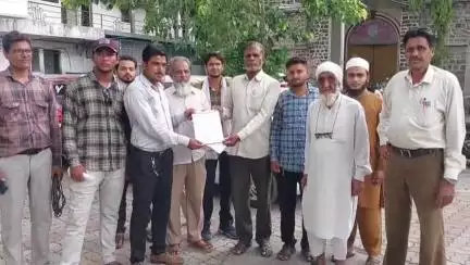 अकोला: गंगानगरातील नाले, रस्त्यांची दुरवस्था; नागरिकांचे मनपा आयुक्तांना निवेदन,दिल्या संतप्त प्रतिक्रिया #jansamasya