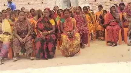 वज़ीरगंज: वज़ीरगंज के करजरा में राजद का महिला जनसंवाद आयोजित