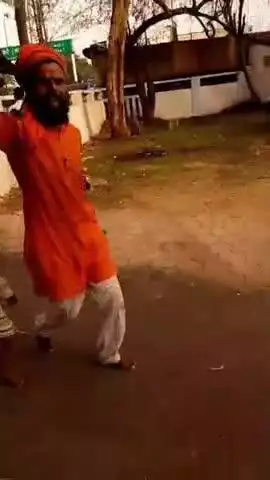 दमोह: एसपी कार्यालय में युवक ने परिवार सहित आत्मदाह का प्रयास किया, मौके पर हड़कंप
