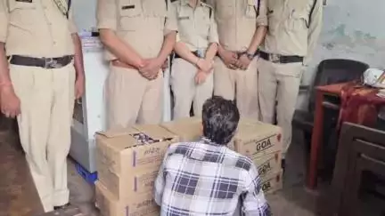 गुनौर: इटवा कला में आबकारी और पुलिस की संयुक्त कार्रवाई, ₹50000 की अवैध शराब के साथ एक आरोपी गिरफ्तार