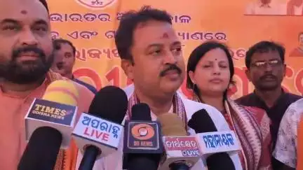 ଭଦ୍ରକ ଗ୍ରାମାଞ୍ଚଳ: ଦେବରକୁଣ୍ଡ ମଣ୍ଡଳ ଠାରେ ଆୟୋଜିତ ମଣ୍ଡଳ ସ୍ତରୀୟ ସମାବେଶରେ ଯୋଗଦେଲେ ସଦର ବିଧାୟକଙ୍କ ସମେତ ସାଂସଦ। ପ୍ରତିକ୍ରିୟା ରଖିଲେ ସାଂସଦ