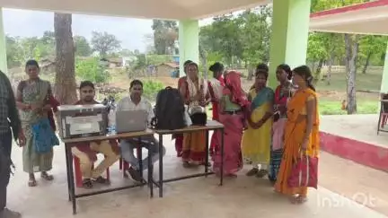 मुंगेली: ‘धरती आबा जनजाति ग्राम उत्कर्ष अभियान’: बिजराकछार में आयोजित किया गया शिविर