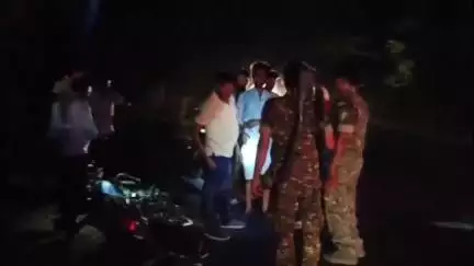 पतरातू: भुरकुंडा सयाल मोड़ पर बाइक और साइकिल की टक्कर, बाइक सवार घायल, रामगढ़ अस्पताल रेफर
