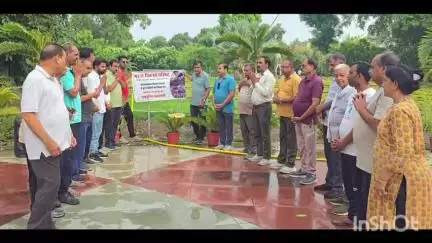 नाथद्वारा: भारत विकास परिषद श्रीनाथजी शाखा ने अहमदाबाद विमान हादसे में हुई यात्रियों की आत्मा की शांति के लिए प्रार्थना की