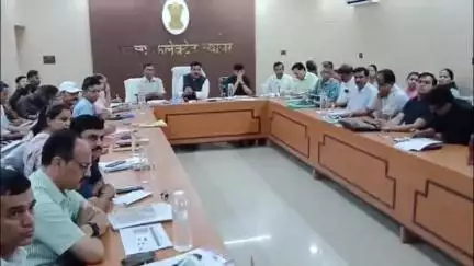 ब्यावर: ब्यावर कलेक्ट्रेट सभागार में जिला स्तरीय समीक्षा बैठक आयोजित, 21 जून को भव्य आयोजन की रूपरेखा तय की गई