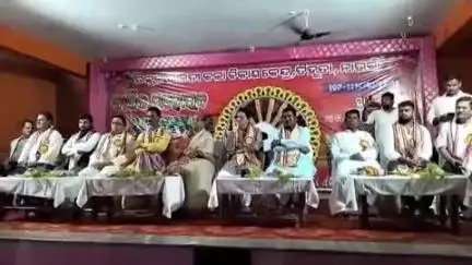 ଜଗତସିଂହପୁର: ତିହୁଡ଼ା ସ୍ଥିତ ମା' ଜାଗୁଳାଇ ମନ୍ଦିର ପରିସରରେ ଉତ୍କଳ ଭାରତୀ କଳା ବିକାଶ କେନ୍ଦ୍ରର ୭ମ ବାର୍ଷିକ ଉତ୍ସବ ଅନୁଷ୍ଠିତ
