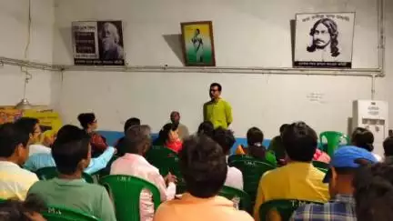 আউশগ্রাম ১: একুশে জুলাই নিয়ে গুসকরায় প্রস্তুতি বৈঠক করল তৃণমূল কংগ্রেস, উপস্থিত পুরপ্রধান ও শহর তৃণমূলের সভাপতি