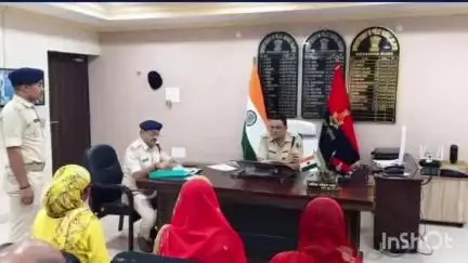 हाजीपुर: वैशाली SP कार्यालय में जन शिकायत निवारण कैंप आयोजित, 49 लोगों ने सुनाई अपनी समस्या