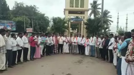ಹಡಗಲಿ: ಆರ್‌ಸಿಬಿ ಗೆಲುವಿನ ಸಂಭ್ರಮಾಚರಣೆ ವೇಳೆ 11 ಜನ ಕಾಲ್ತುಳಿತಕ್ಕೆ ಸಾವು,ರಾಜ್ಯ ಸರ್ಕಾರದ ವೈಫಲ್ಯ ಎಂದು ಆಗ್ರಹಿಸಿ ಬಿಜೆಪಿ ವತಿಯಿಂದ ಪ್ರತಿಭಟನೆ