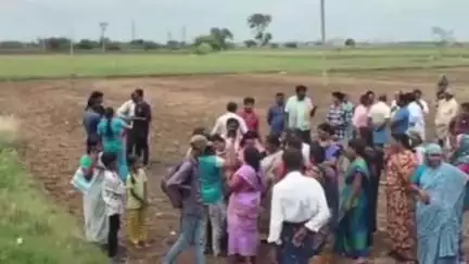 చాపిరేవుల గ్రామంలో విషాదం, ఈతకు వెళ్లి బావిలో పడి యువకుడు మృతి