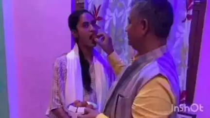बंजरिया: नीट परीक्षा में अंजलि और मुस्कान की सफलता पर सोमवार को बिहार मछुआ आयोग के अध्यक्ष ने किया सम्मानित