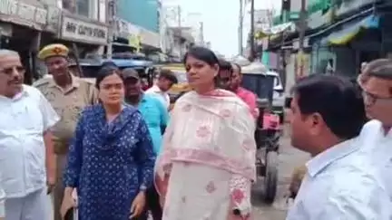 बहेड़ी: बहेड़ी में जलभराव की समस्या को देखते हुए एसडीएम ने नगर का भ्रमण किया, दिए आवश्यक दिशा-निर्देश