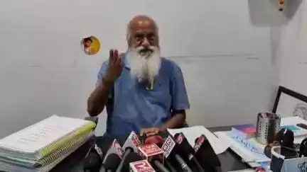 తాడిపత్రి: రాష్ట్రసీఎం చంద్రబాబుకు చేతకాక కాదు అభివృద్ధి కోసం కృషి చేస్తున్నారు తాడిపత్రి మున్సిపల్ చైర్మన్ జేసి ప్రభాకర్ రెడ్డి