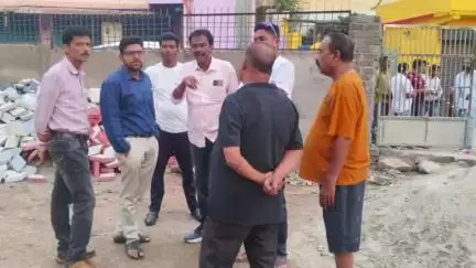 କୋରାପୁଟ ସହର: କୋରାପୁଟ ପୈାର ପରିଷଦର ଗୌତମ ନଗରରେ ଚାଲୁଥିବା ବିଭିନ୍ନ ଉନ୍ନୟନମୂଳକ କାର୍ଯ୍ୟ ସମୀକ୍ଷା କଲେ ଚୈୟାରମ୍ୟାନ ସହ ନିର୍ବାହୀ ଅଧିକାରୀ