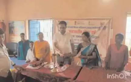चांदवा: सासंग पंचायत सचिवालय में धरती आबा जनजातीय ग्राम उत्कर्ष अभियान शिविर का आयोजन